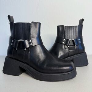NEW VAGABOND Dorah Black Leather Platform Harness Boot Women’s Size EU39 US9